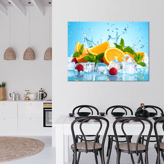 Paveikslas ant drobės, Apelsinų ir aviečių duetas Paveikslas ant drobės, Oranges in ice Paveikslai ant drobės Gera namie - Geranamie.lt